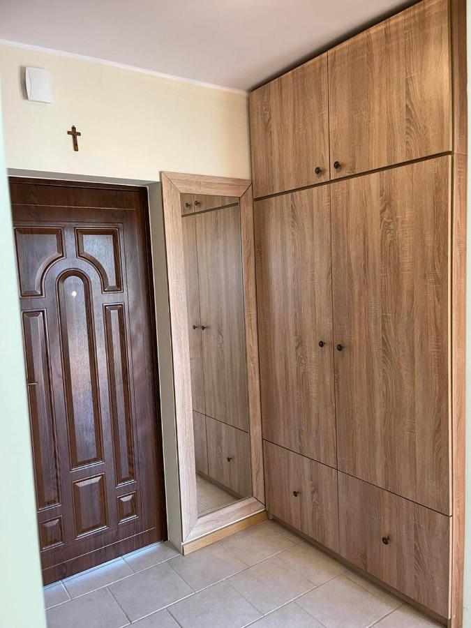 Apartment Wakcyjny Przy Ulicy Paryzntow